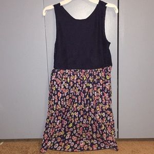 Disney Navy Blue Flower Lace Dress 💙